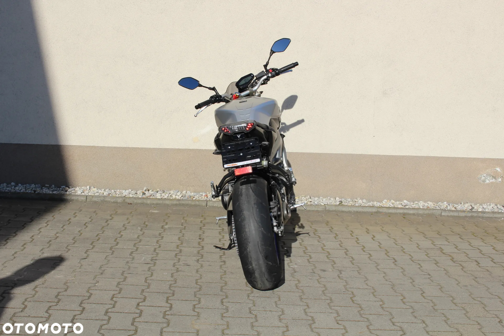 Yamaha MT - 12
