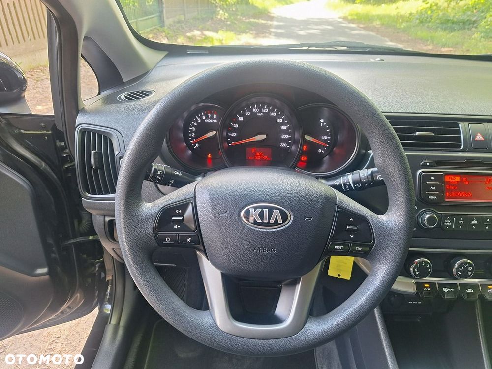 Kia Rio 1.4 Edition 7 - 11