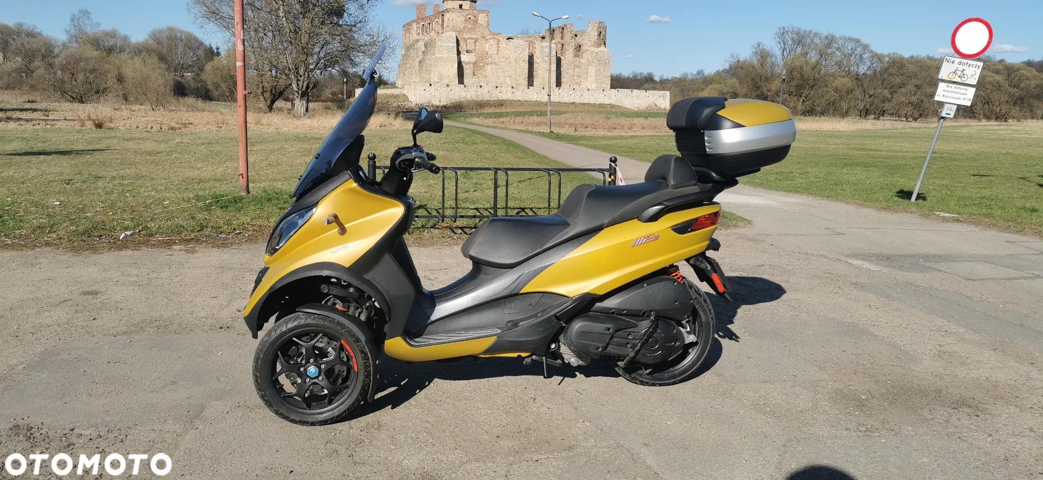 Piaggio MP-3 - 3