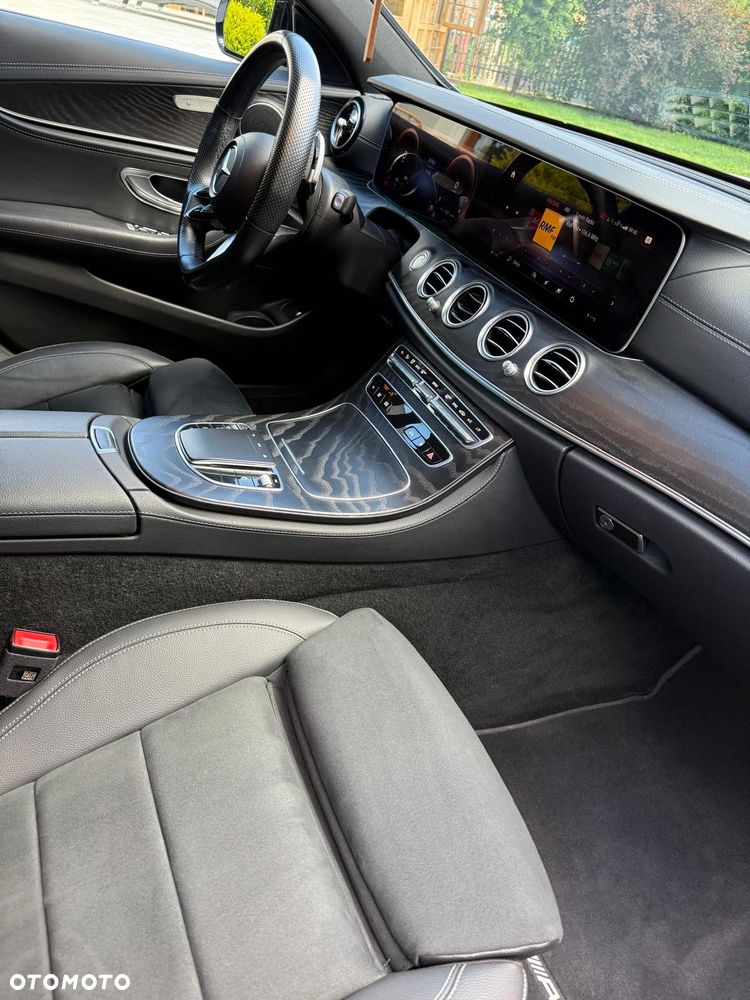 Mercedes-Benz Klasa E 220 d mHEV 4-Matic AMG 9G-Tronic - 14