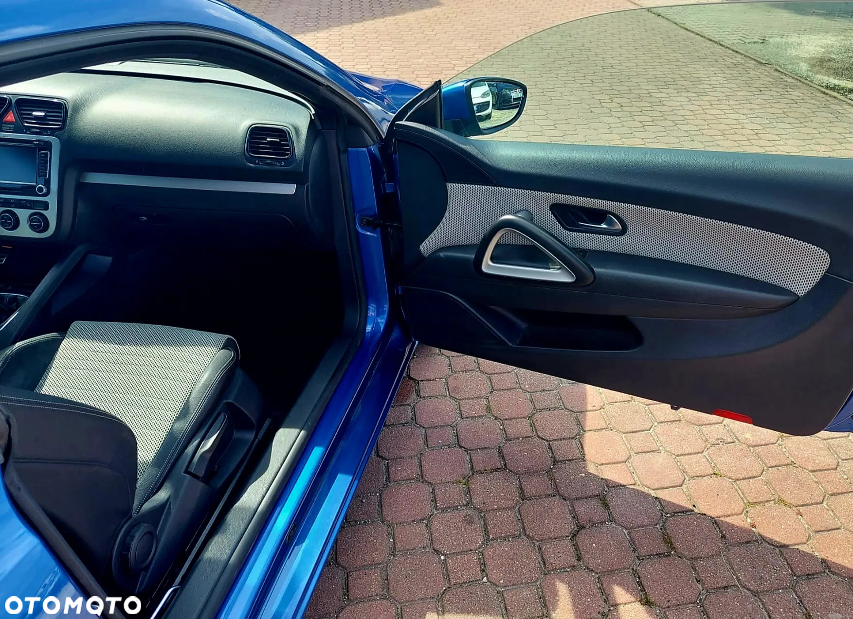 Volkswagen Scirocco 2.0 TSI - 12