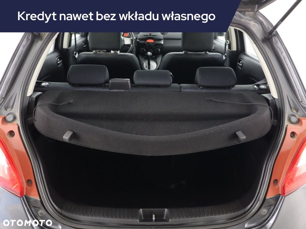 Mazda 2 - 15