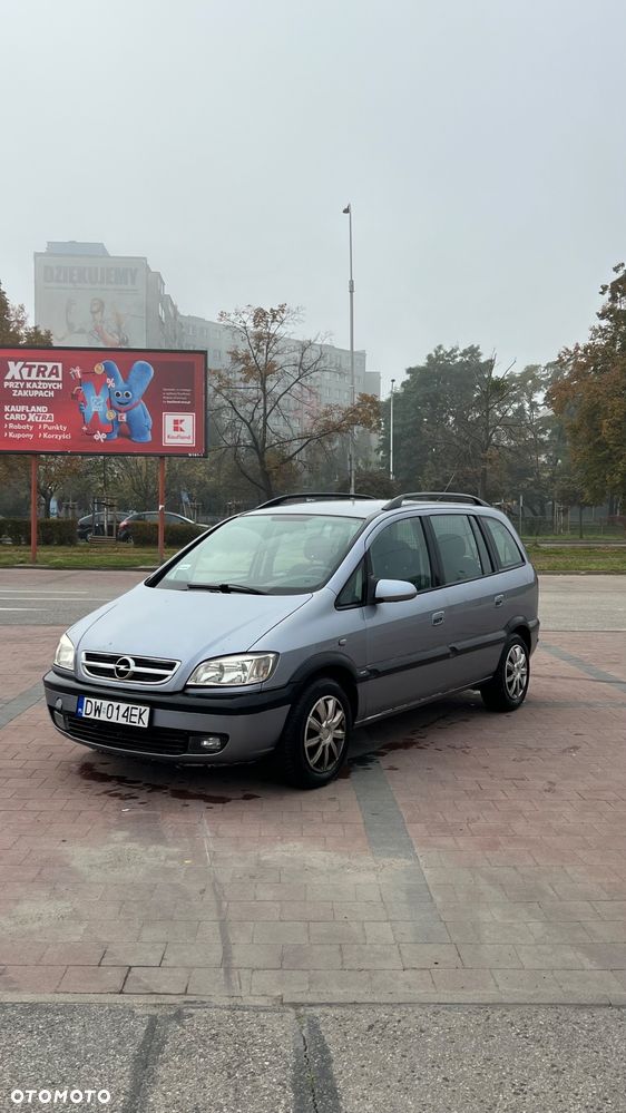 Opel Zafira 2003 photo 2