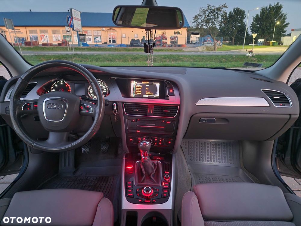 Audi A4 Avant - 4