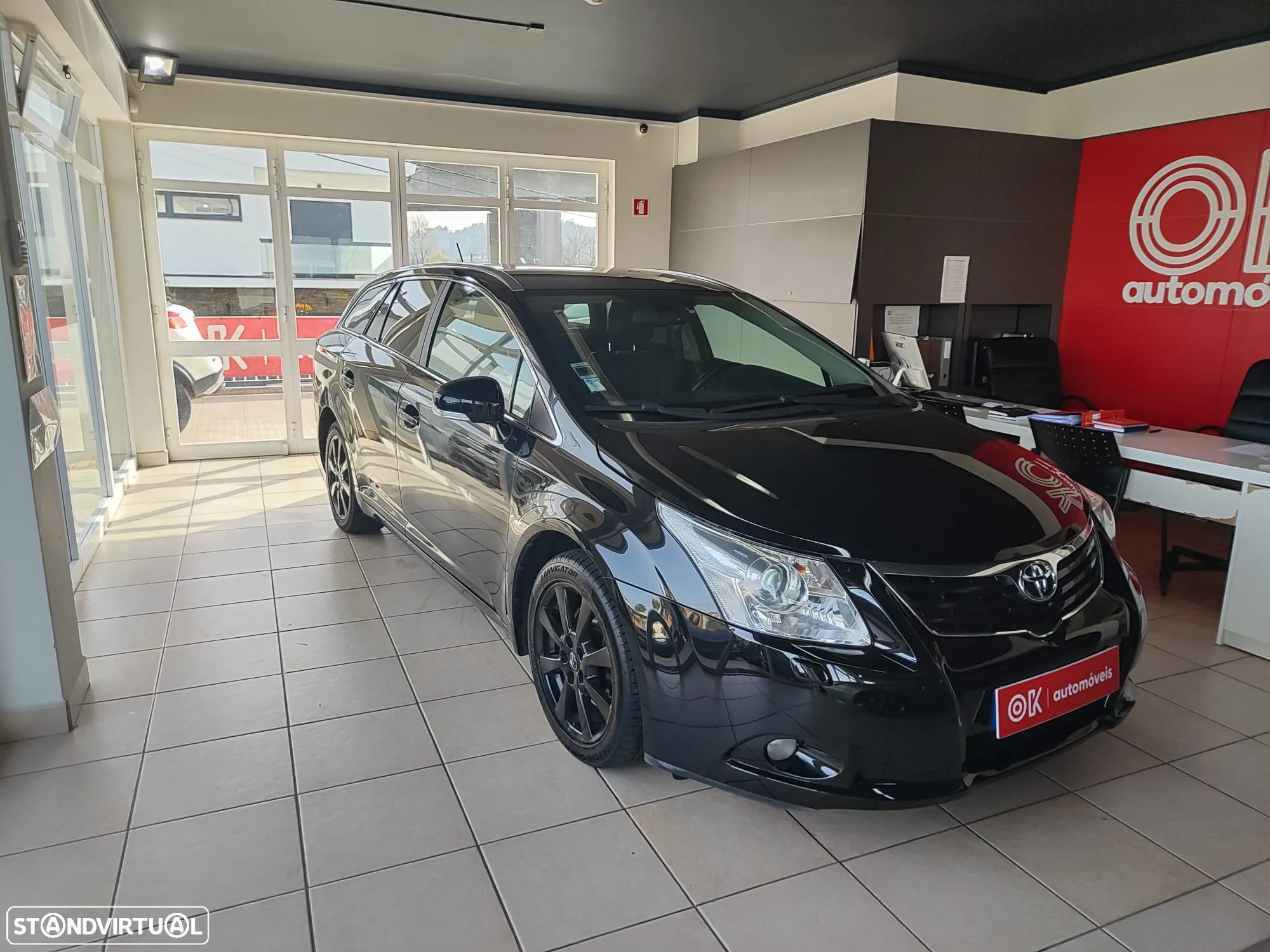Toyota Avensis SW 2.2 D-4D Premium - 5