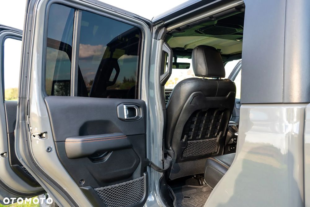 Jeep Inny - 21