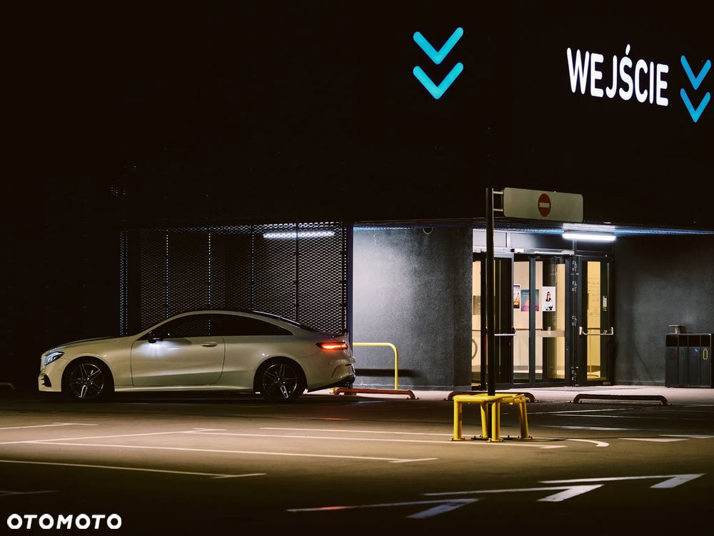 Mercedes-Benz Klasa E - 19