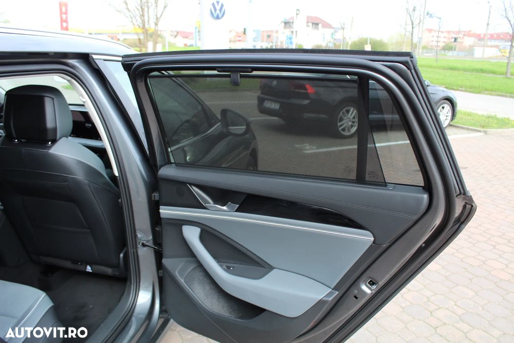 Volkswagen Passat Variant 2.0 TDI DSG Business - 15