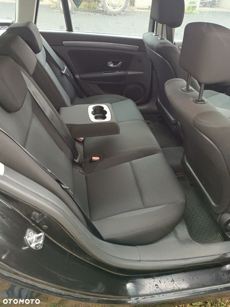 Renault Laguna 2.0 dCi Tech Run - 10