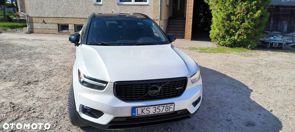 Volvo XC 40 T5 AWD R-Design - 3