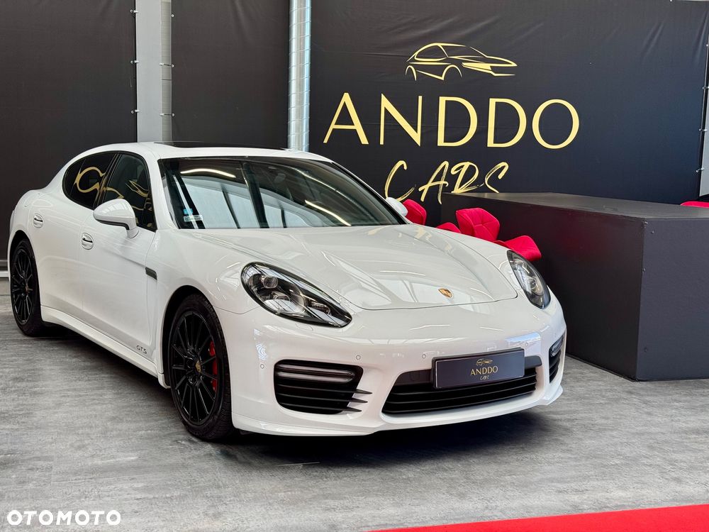 Porsche Panamera GTS - 26