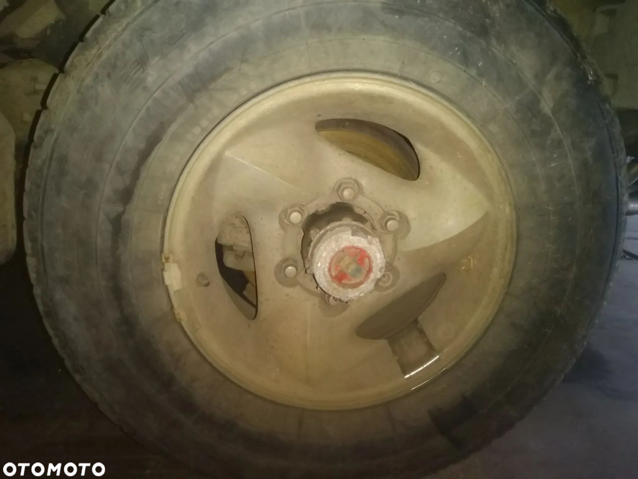SsangYong Korado Td koło 255/70 r15 - 1