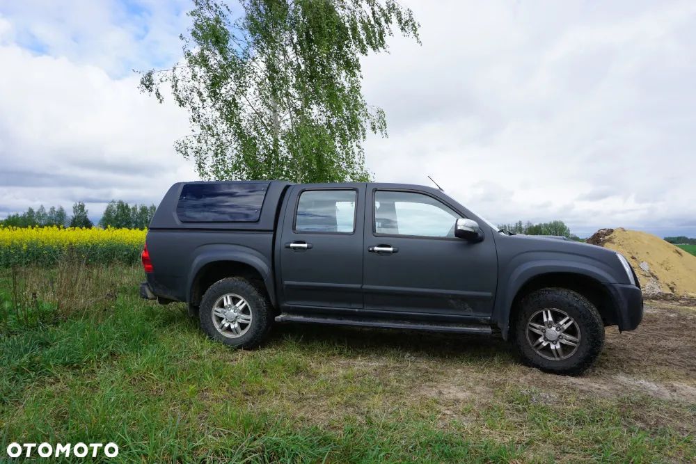 Isuzu D-Max 3.0d DC LS - 6