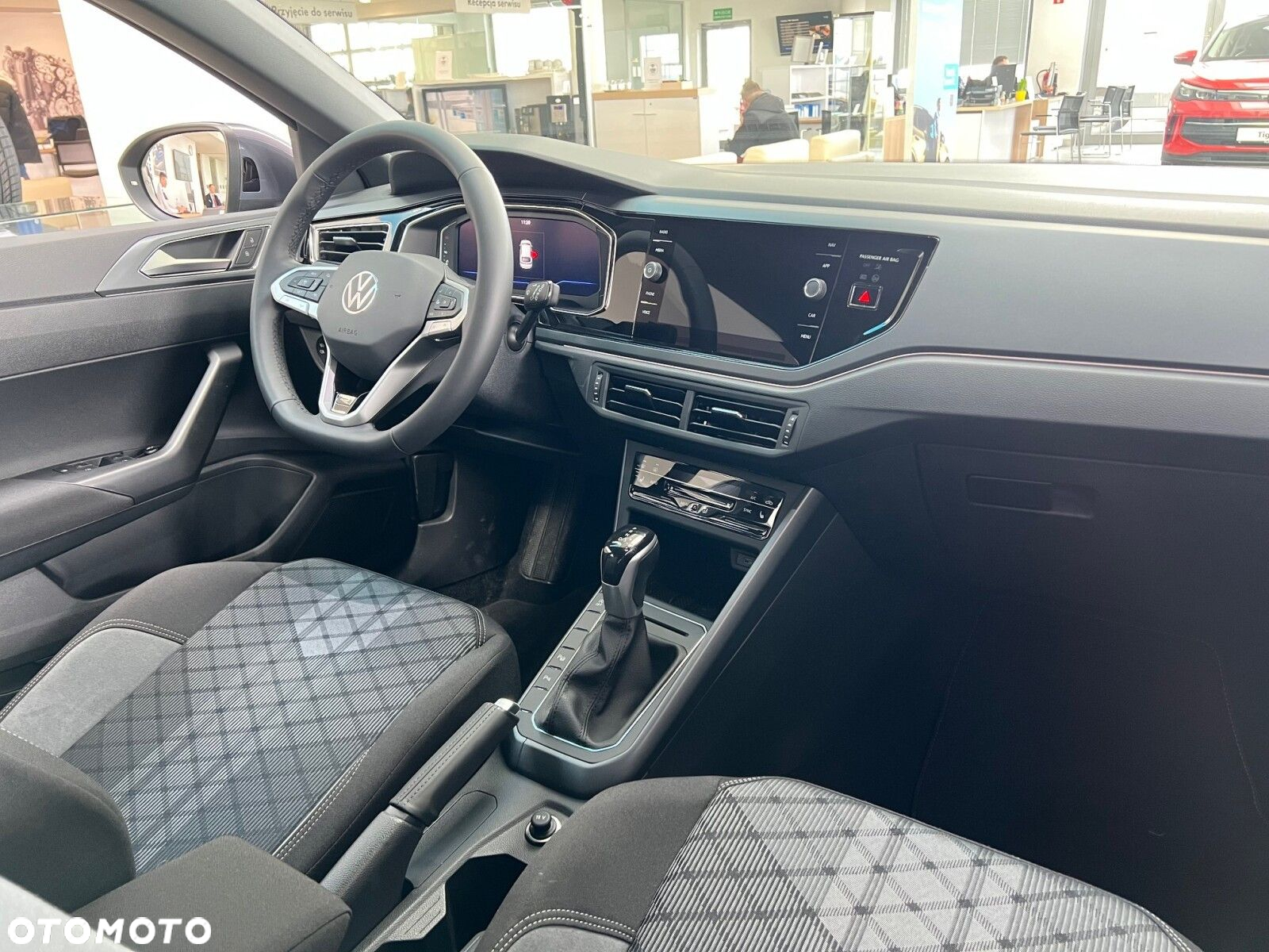 Volkswagen Taigo 1.0 TSI R-Line DSG - 8