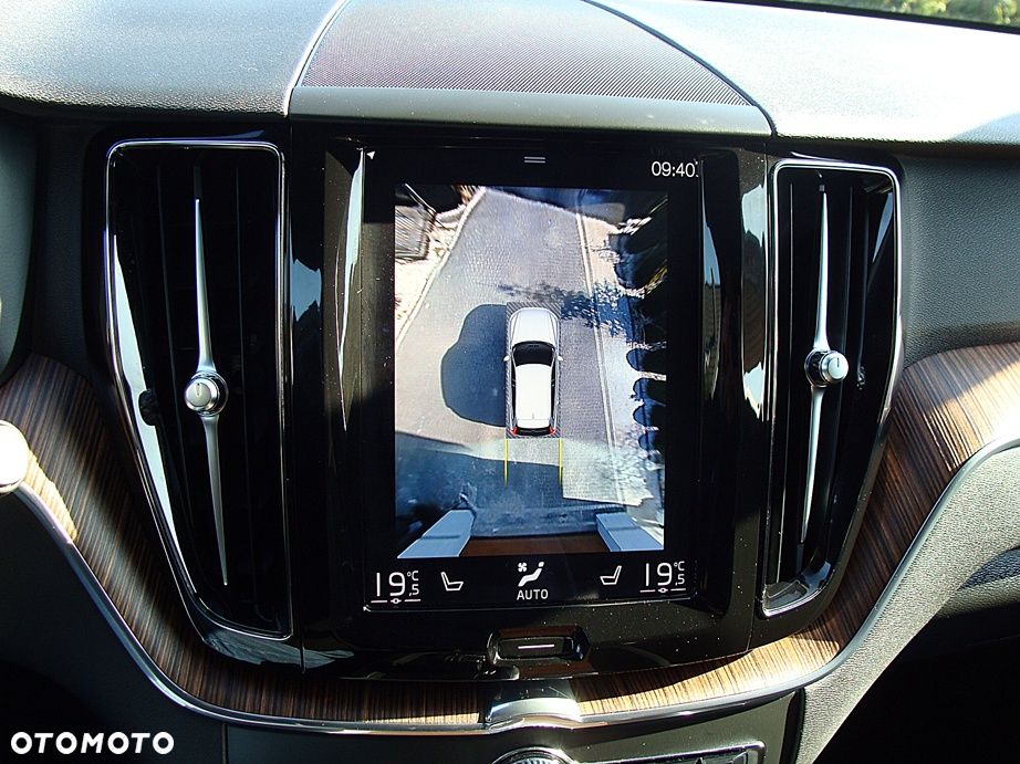 Volvo XC 60 B4 D Ultimate Dark - 22