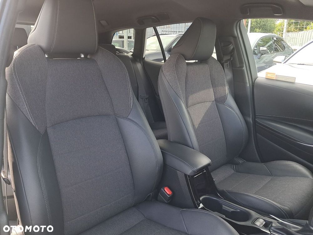Toyota Corolla 1.8 Hybrid Style - 24