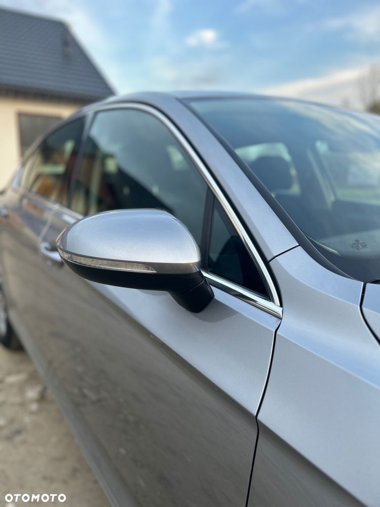 Volkswagen Passat 1.5 TSI EVO Business DSG - 6