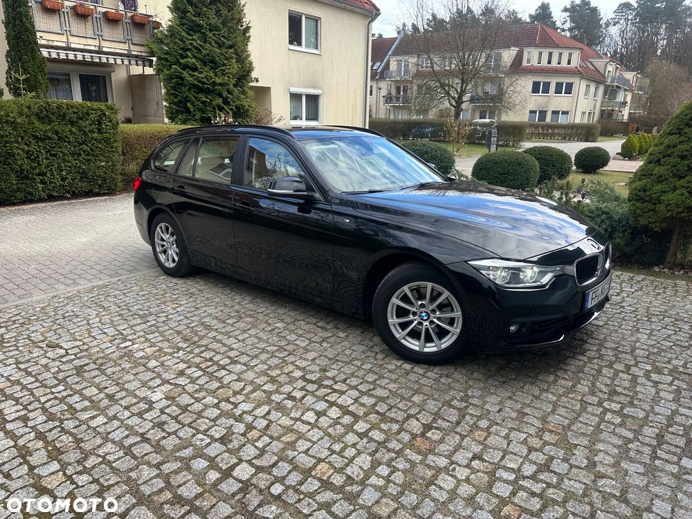 BMW Seria 3 318i - 15