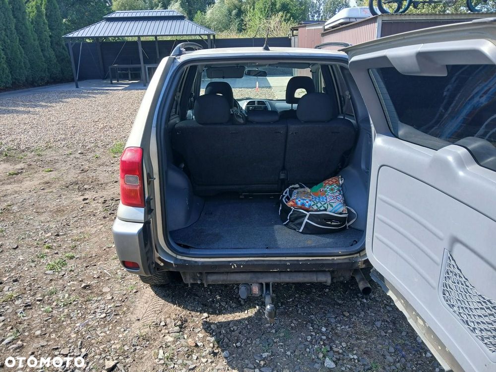 Toyota RAV4 D-4D 4x4 - 11