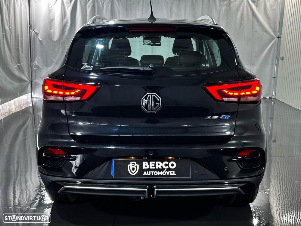 MG ZS EV 72.6 kWh Luxury - 6
