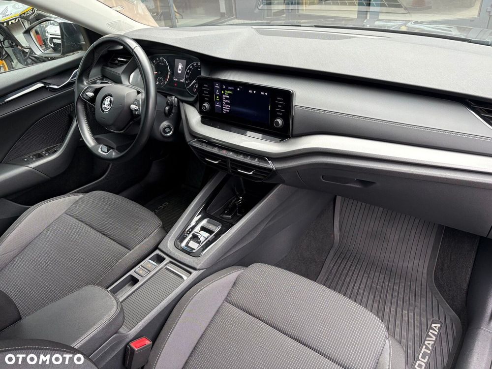 Skoda Octavia 2.0 TDI Ambition DSG - 16