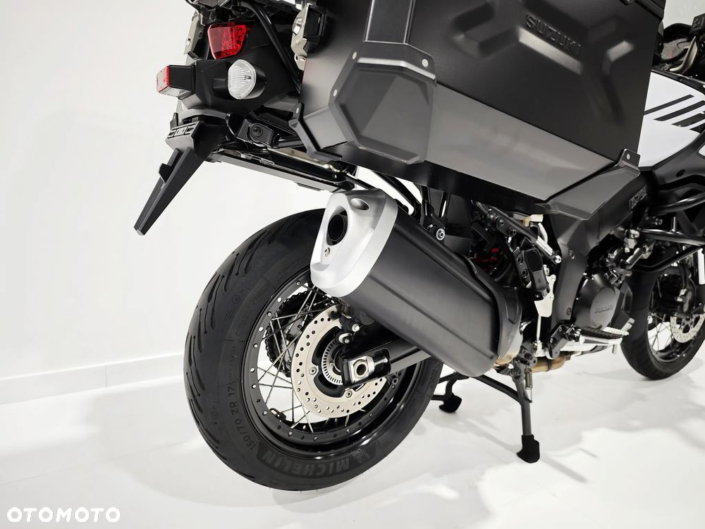 Suzuki V-STROM - 13