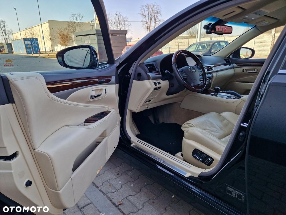 Lexus LS 600h Luxury Line - 19