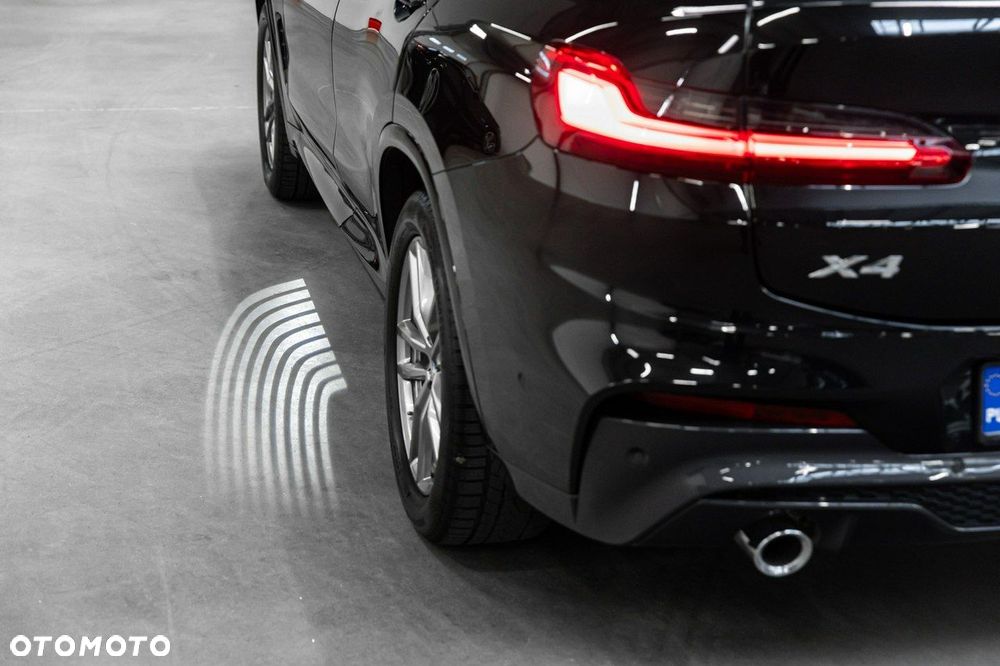 BMW X4 - 16