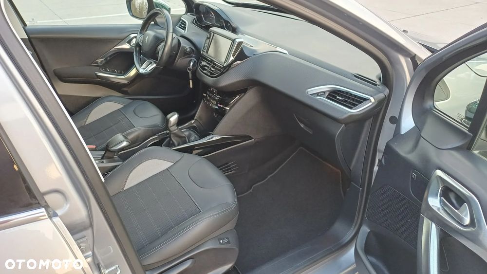 Peugeot 2008 PureTech 110 Stop&Start Business-Line - 19