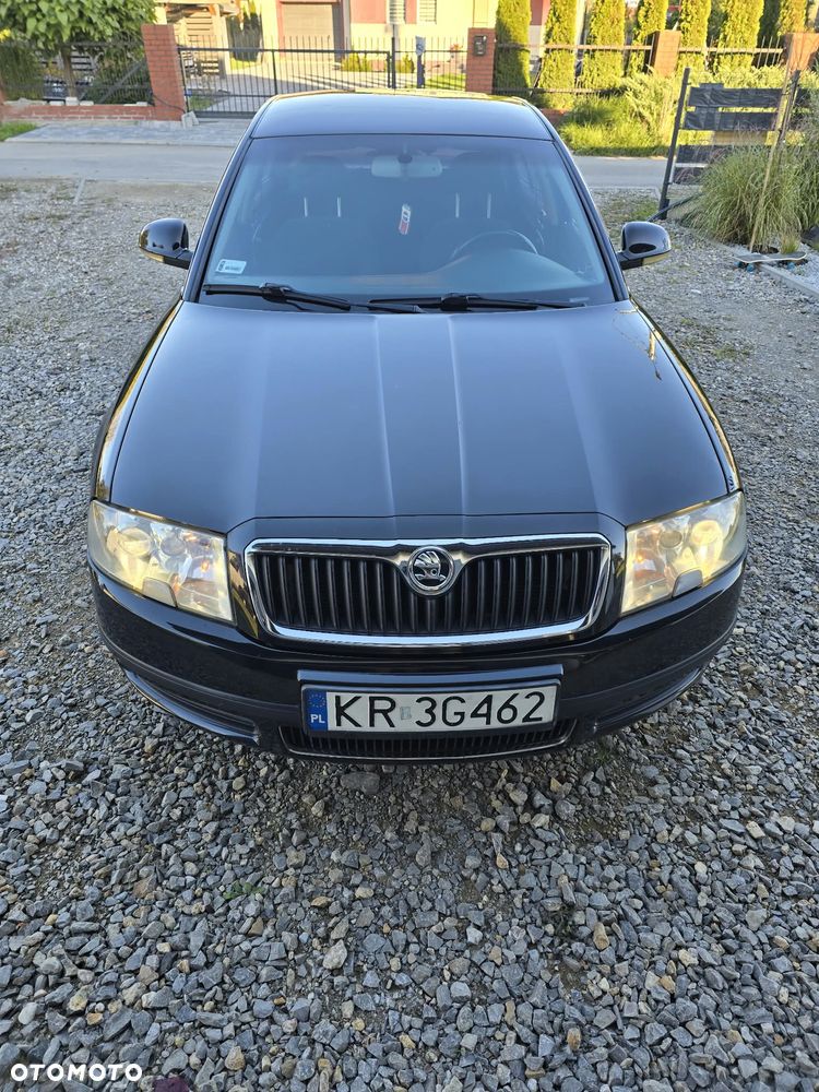 Skoda Superb 2008 photo 5