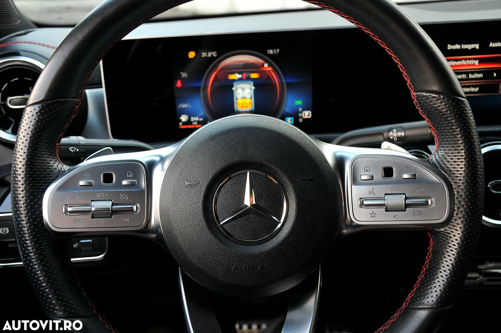 Mercedes-Benz CLA - 28
