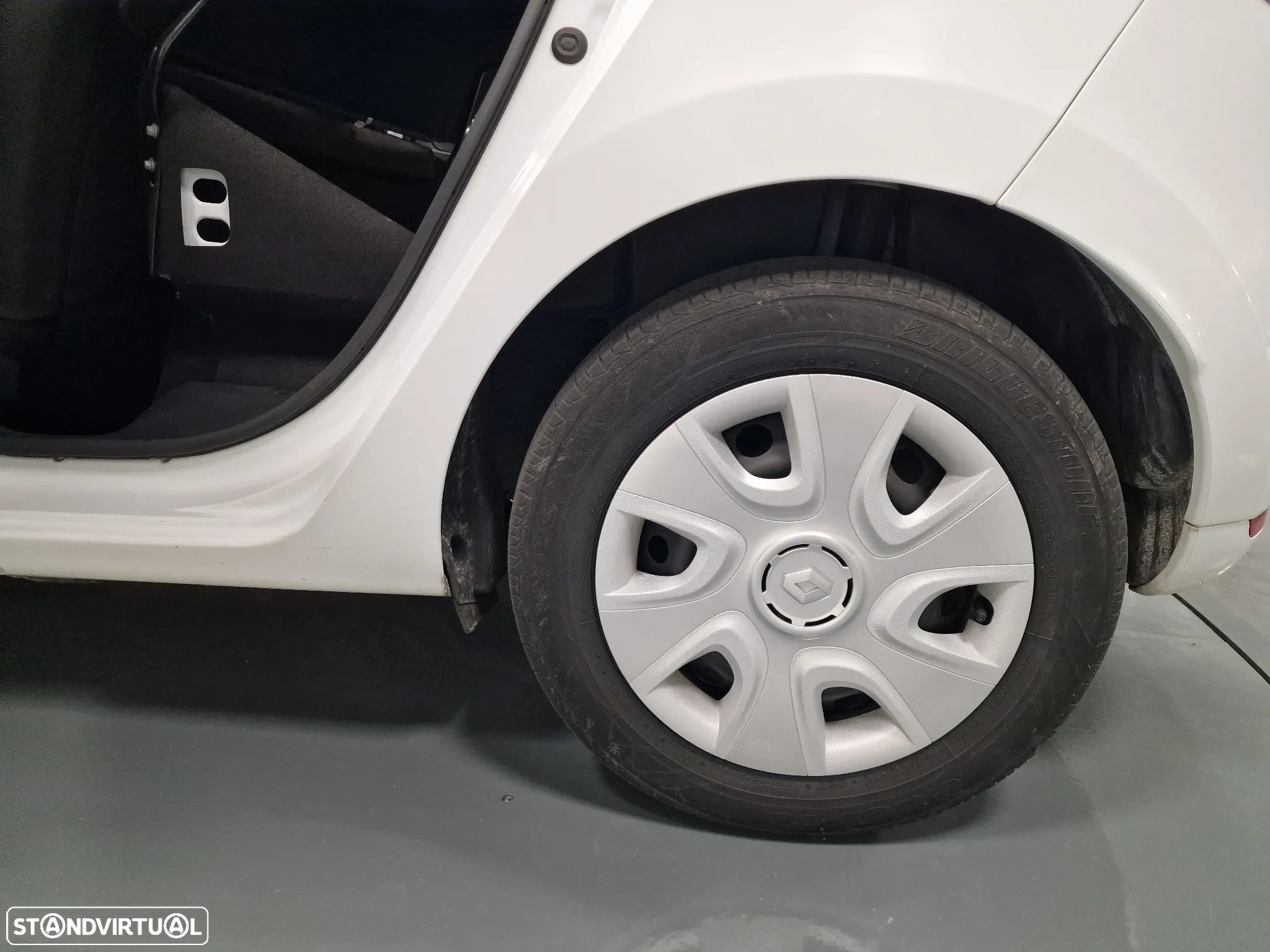Renault CLIO SOCIETE 1.5 DCI ZEN GPS IVA DEDUTIVEL - 26