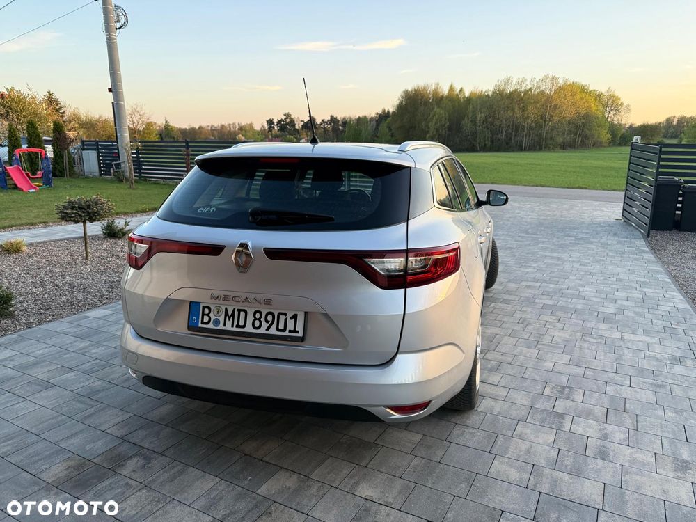 Renault Megane ENERGY TCe 100 EXPERIENCE - 10