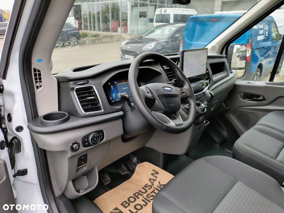 Ford Nowy Transit - 13