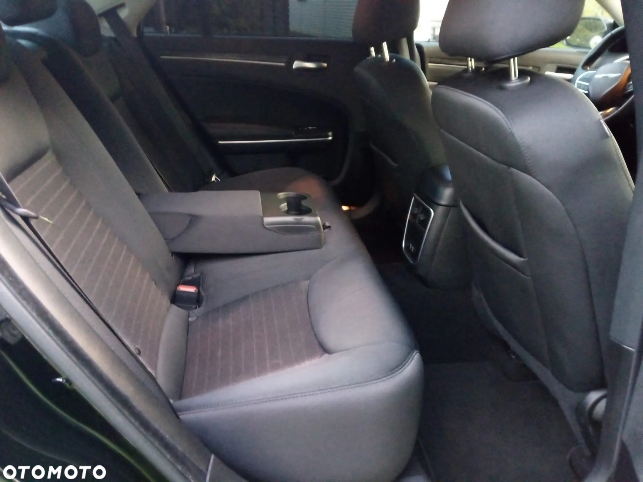 Chrysler 300s - 28