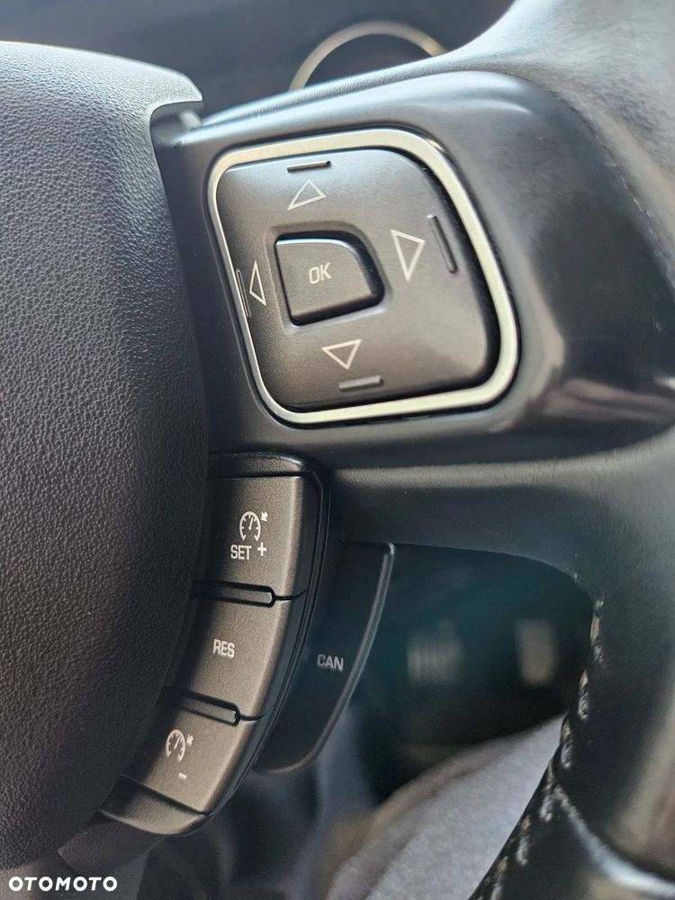 Land Rover Range Rover Evoque - 21