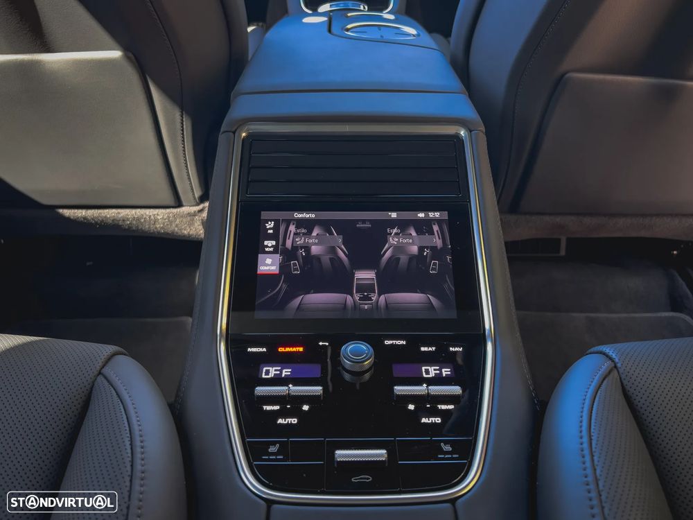 Porsche Panamera 4 E-Hybrid Platinum Edition com PDLS - 19