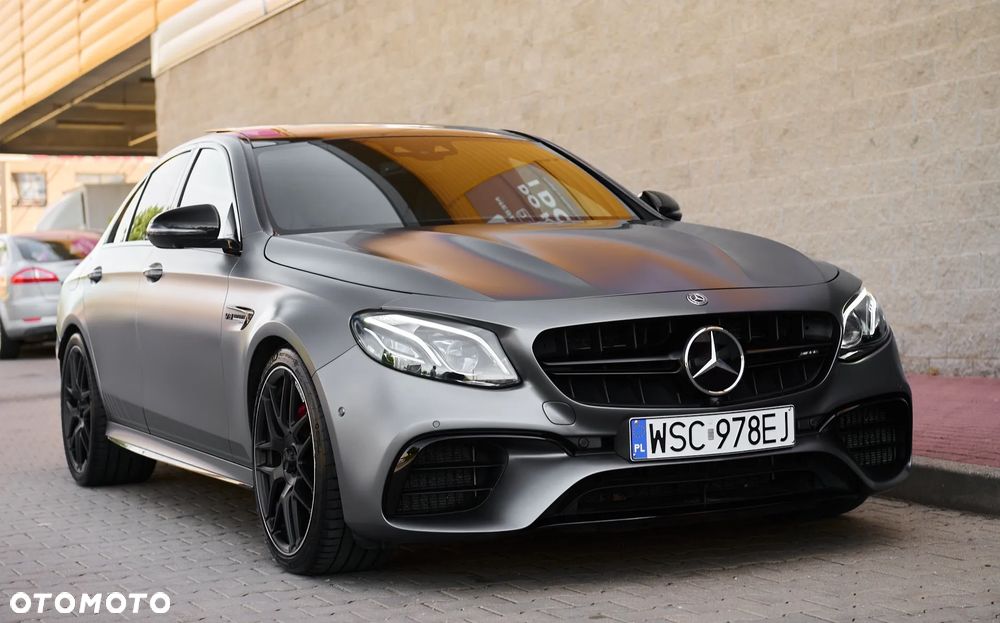 Mercedes-Benz Klasa E AMG 63 S 4Matic AMG Speedshift 9G-MCT Edition 1 - 11