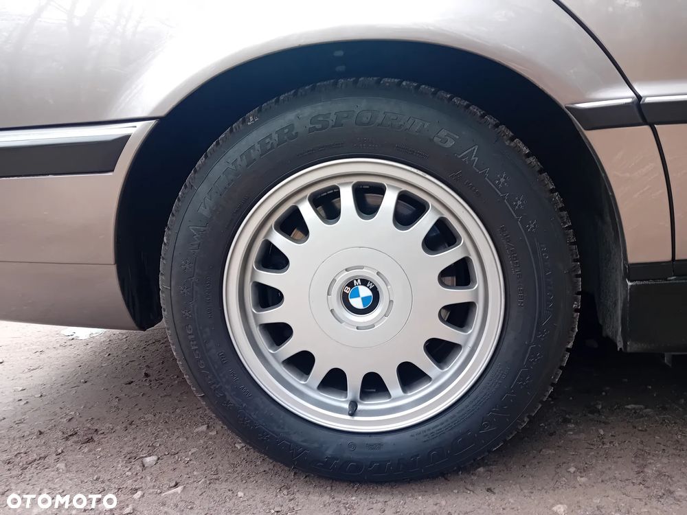 BMW Seria 7 740i V8 - 15