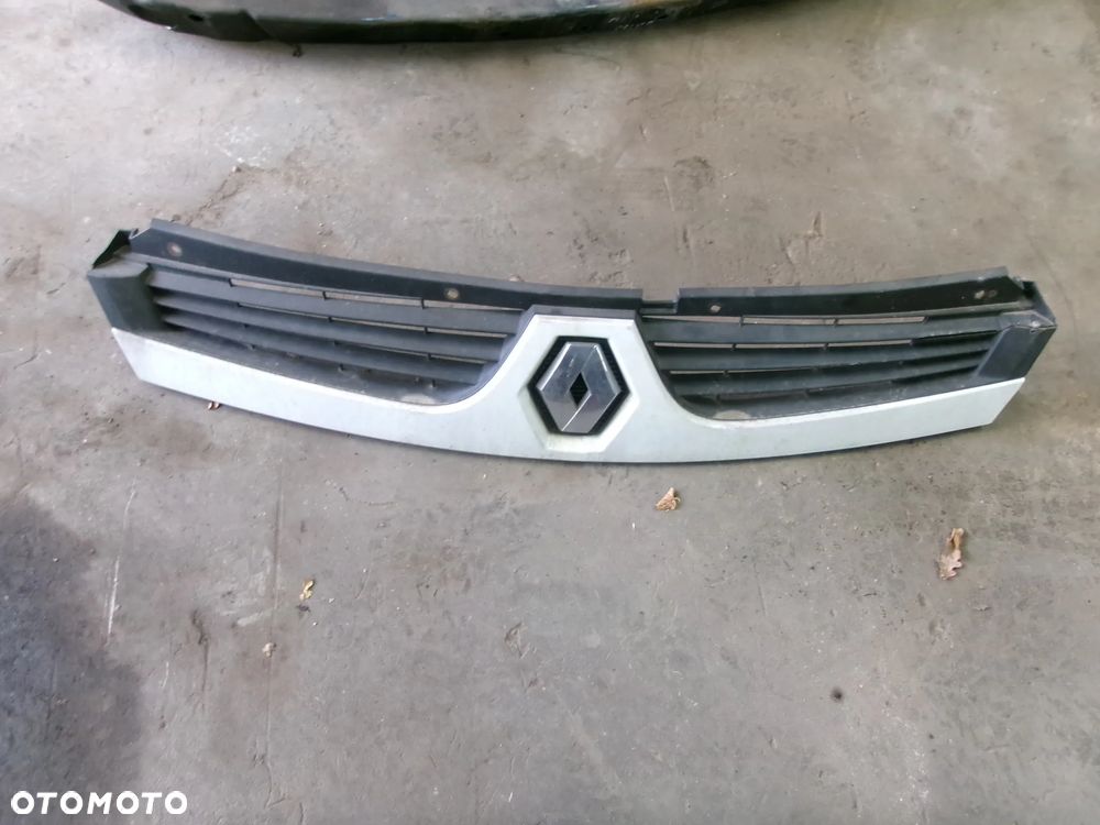 ATRAPA GRILL RENAULT MASTER II  LIFT 03-10 - 2