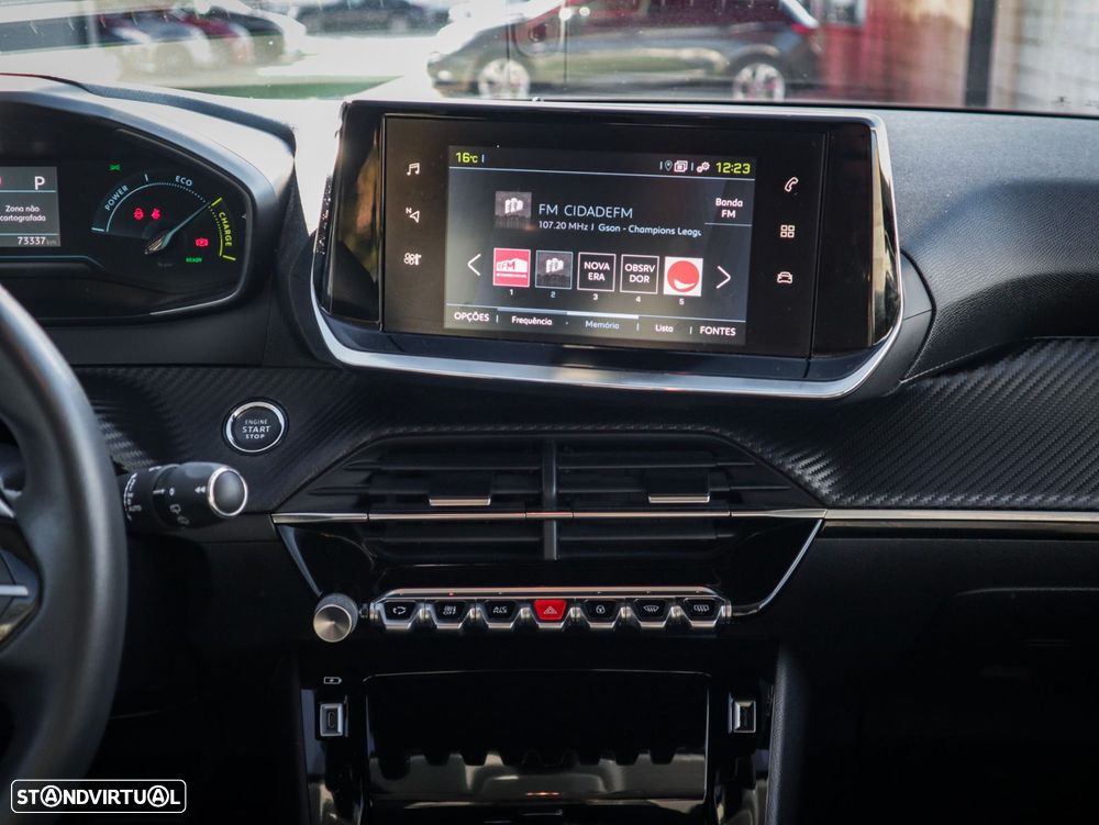 Peugeot e-208 50 kWh Allure Pack - 31