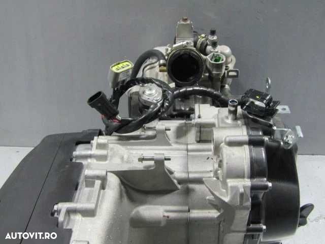 Motor Piaggio MP3 400HP 2023-2024 2400KM - 5