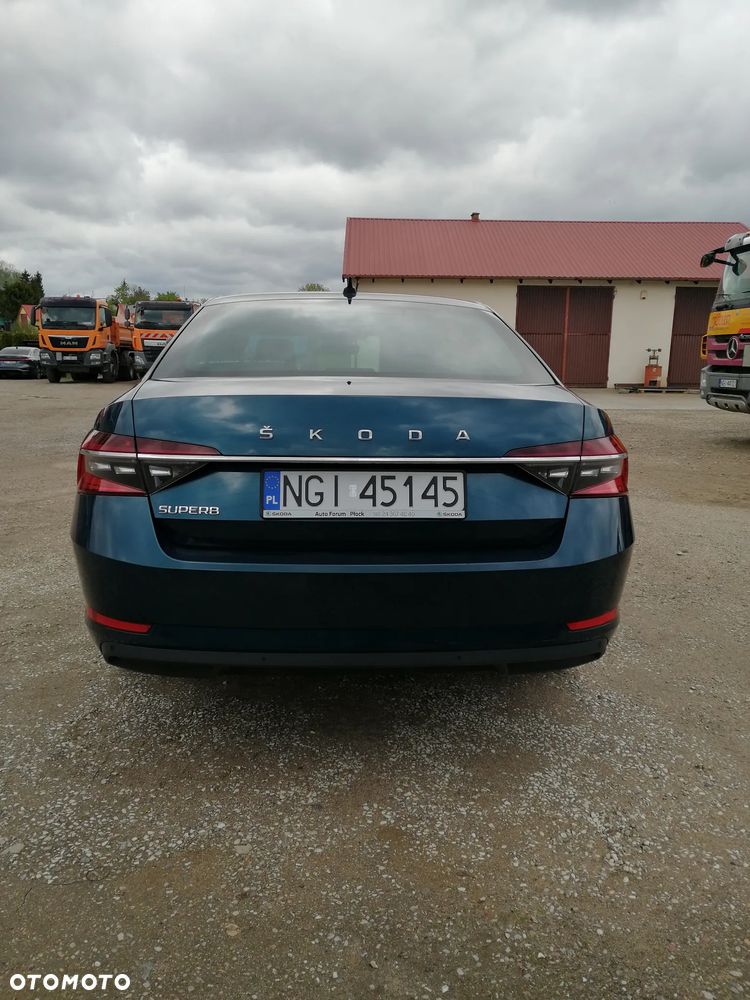 Skoda Superb 2.0 TDI Ambition DSG - 4