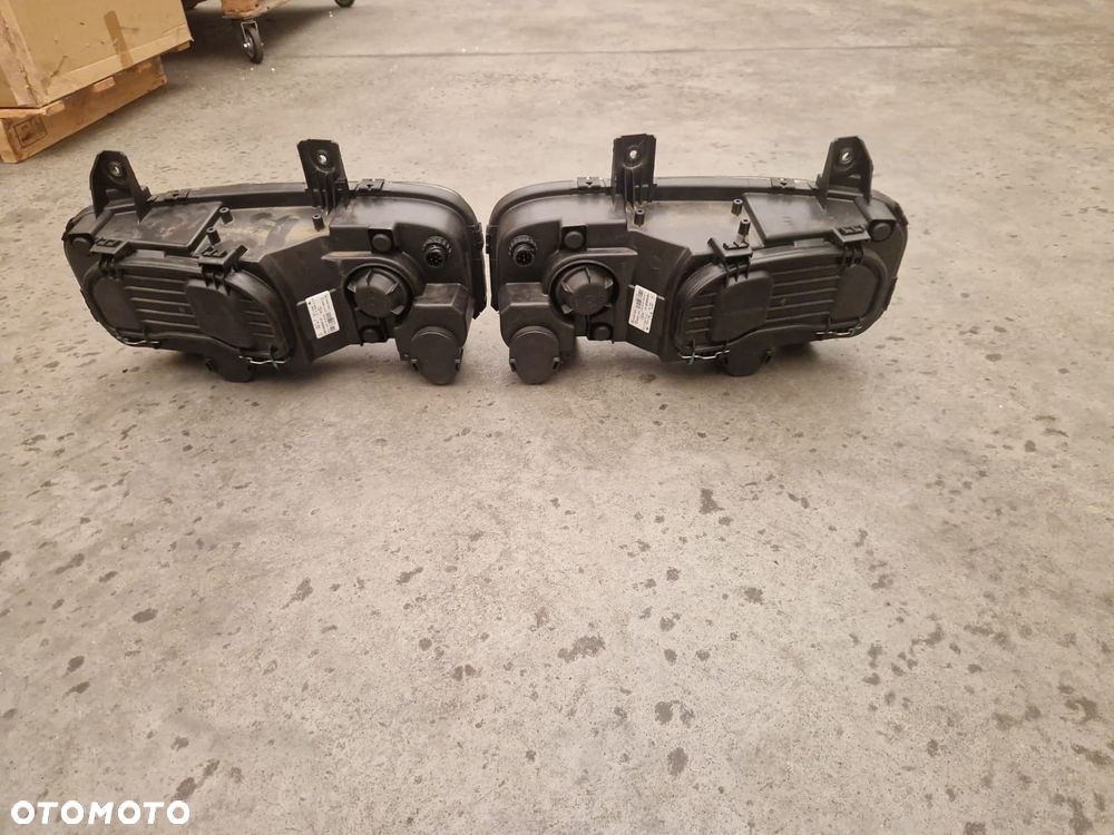 Lampa Mercedes Atego - 5