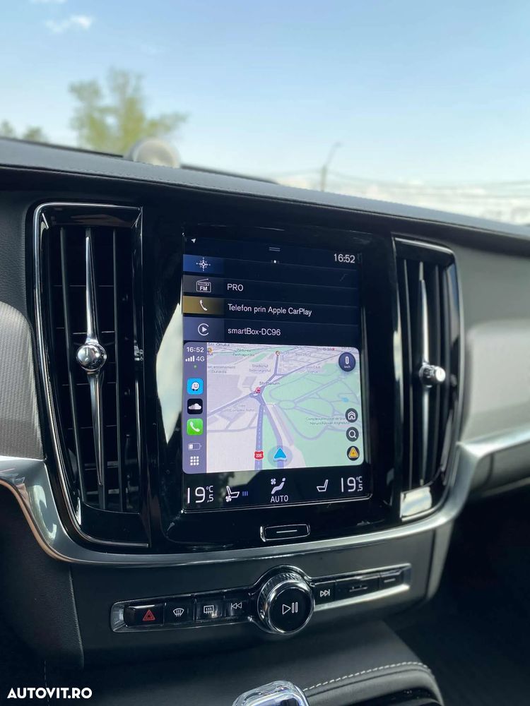 Volvo S90 T8 Twin Engine AWD Geartronic Inscription - 17