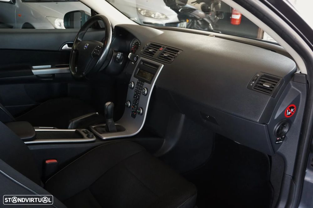 Volvo C30 1.6D DRIVe Kinetic - 17