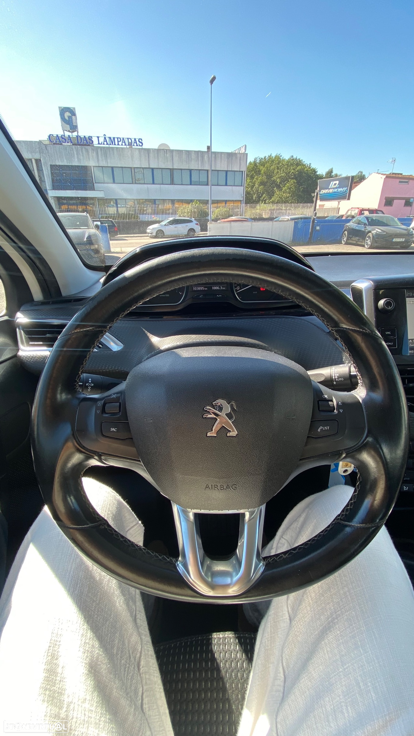 Peugeot 208 1.2 PureTech Allure - 30