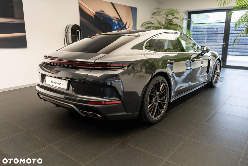Porsche Panamera Turbo S E-Hybrid PHEV - 4
