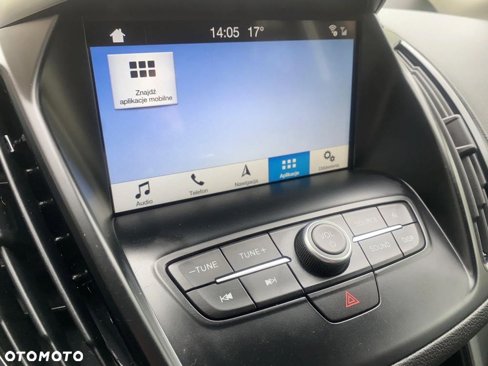 Ford Kuga 1.5 EcoBoost 2x4 Titanium - 24