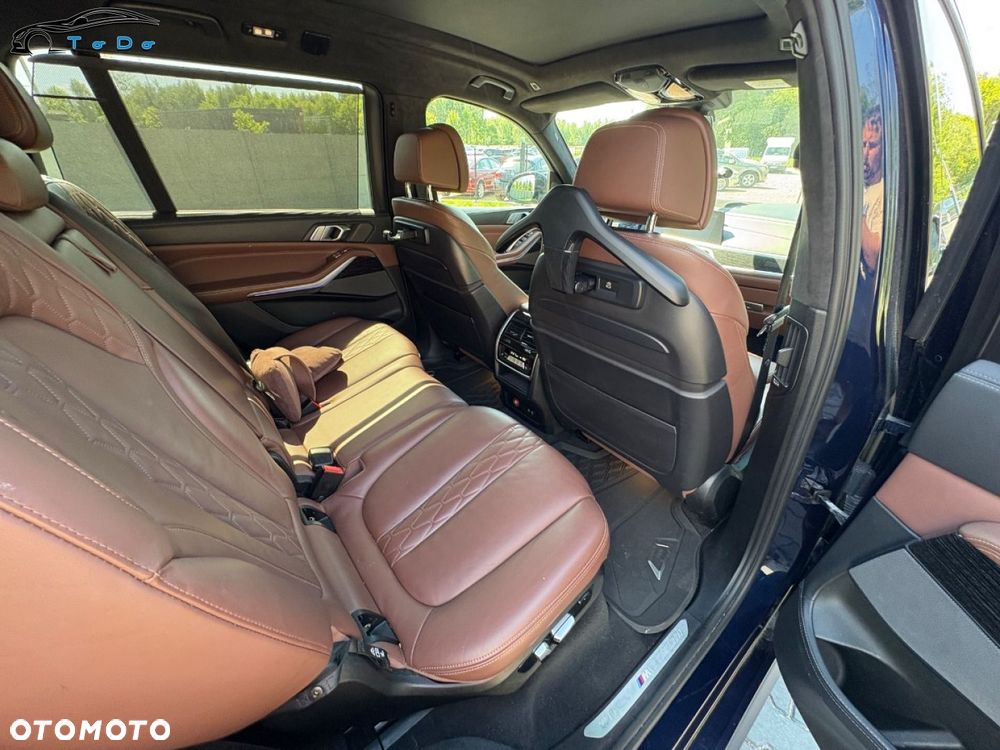 BMW X7 - 32